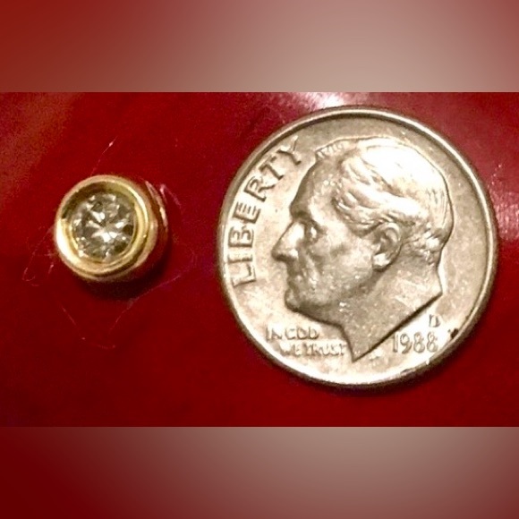 👑✅PRICE FIRM✅ Genuine 14kt Solid Gold Moissanite Gem Pendant. - Picture 8 of 16